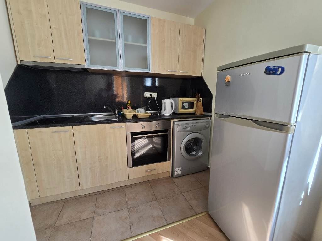 3-Zimmer-Wohnung in einer Wohnanlage mit umfangreicher Infrastruktur in Sveti Vlas