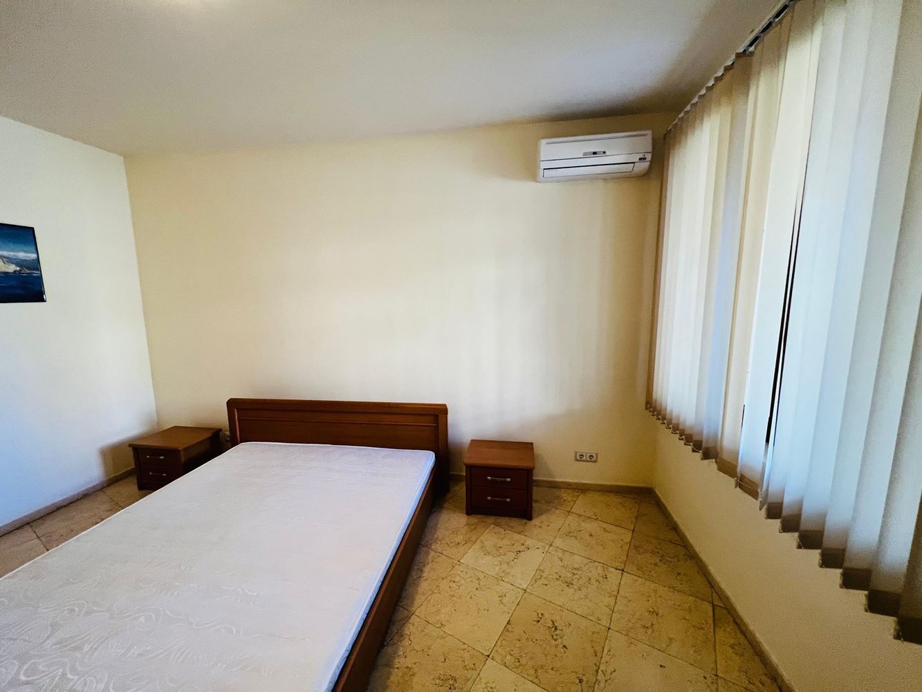 Geräumige Wohnung mit zwei Schlafzimmern und Meerblick in einem luxuriösen Komplex in erster Meereslinie in Sveti Vlas