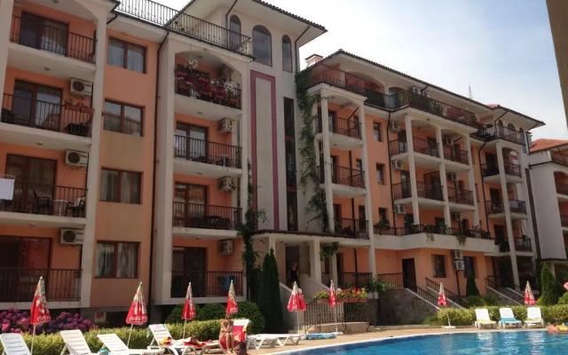 Geräumige 3-Zimmer-Wohnung in Primorsko – Komfort, Ruhe und niedrige Wartungsgebühr