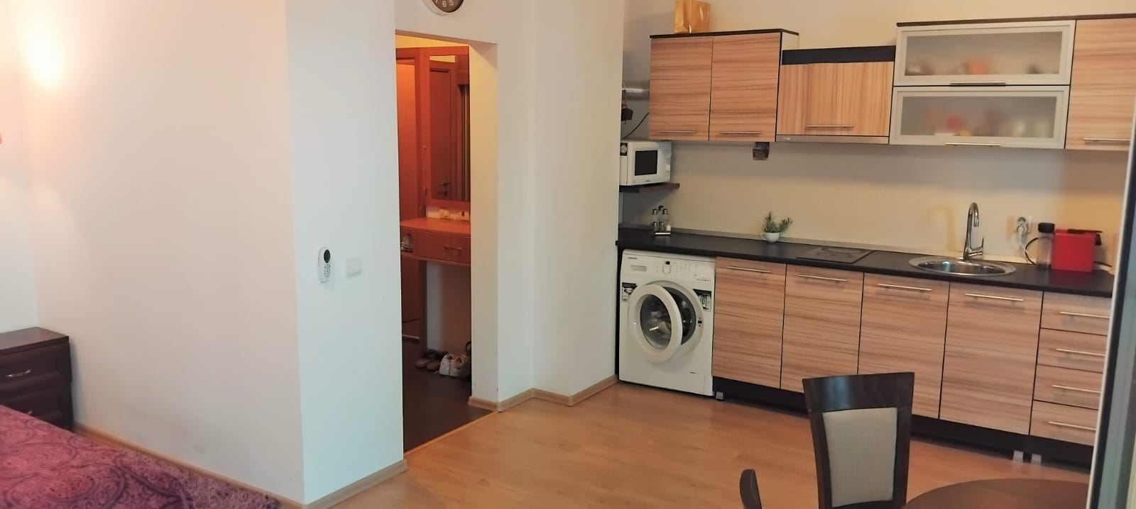 Geräumiges Studio mit Poolblick in einer ruhigen Anlage in Sveti Vlas – Komfort und Gemütlichkeit am Meer