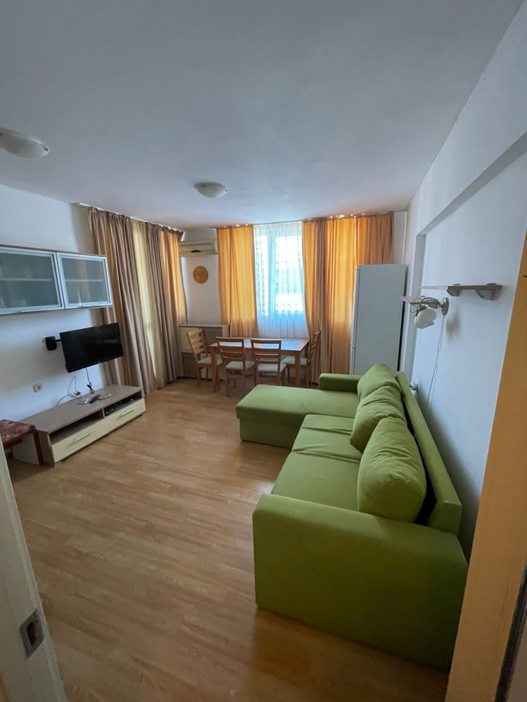 Möblierte Wohnung mit einem Schlafzimmer in Sonnenstrand – ausgezeichnete Lage und Annehmlichkeiten