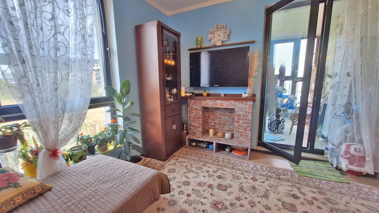 Stilvolle Zweizimmerwohnung nur 300 Meter vom Meer in Sveti Vlas entfernt