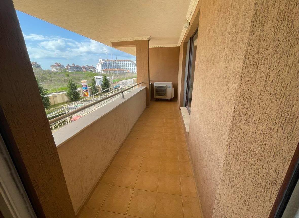 Großzügige 3-Zimmer-Wohnung in erster Meereslinie in Obzor mit Panoramablick auf das Meer