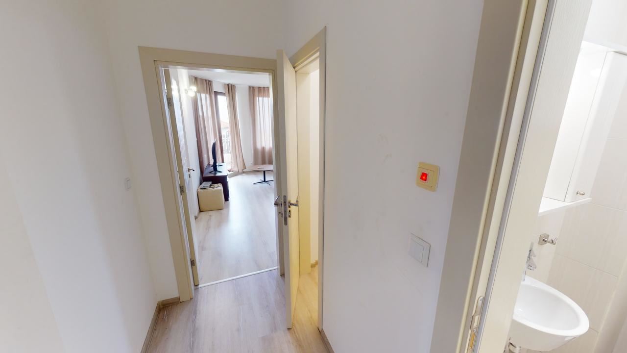 3-Zimmer-Wohnung mit Bergpanorama in einer ganzjährig betriebenen Anlage in der Region Sonnenstrand