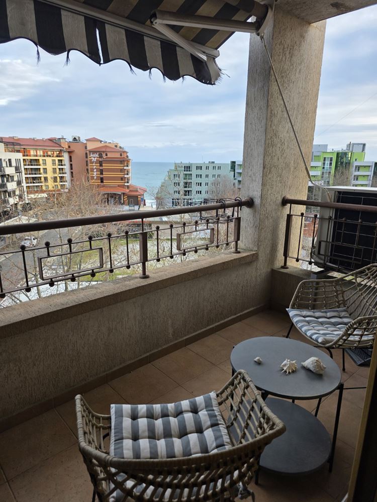 Nessebar: luxuriöse Wohnung mit zwei Schlafzimmern und Panoramablick auf das Meer – 183 m² Großzügigkeit, Komfort und Stil