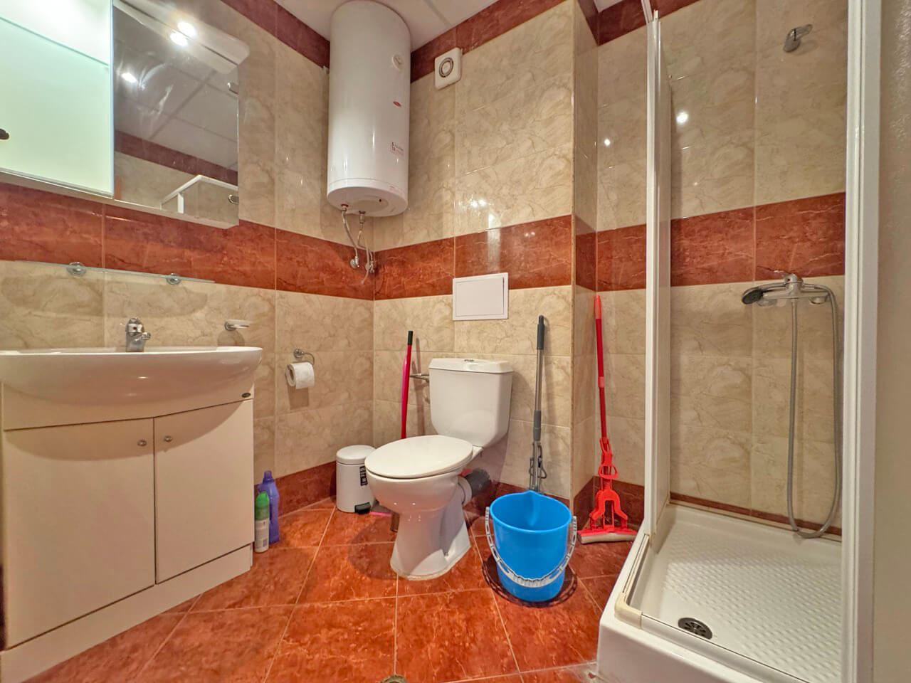 Bezugsfertig! Zwei-Zimmer-Wohnung in einer attraktiven Anlage in Sveti Vlas