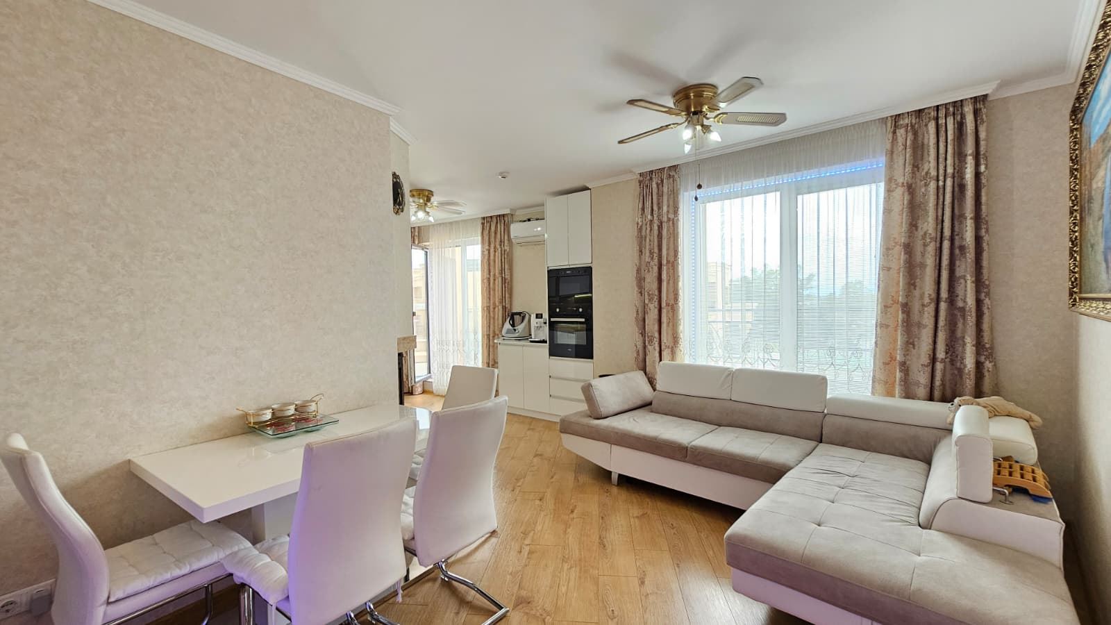 Geräumiges Penthouse mit Panoramaterrasse und Sauna in einer modernen Wohnanlage in Sonnenstrand