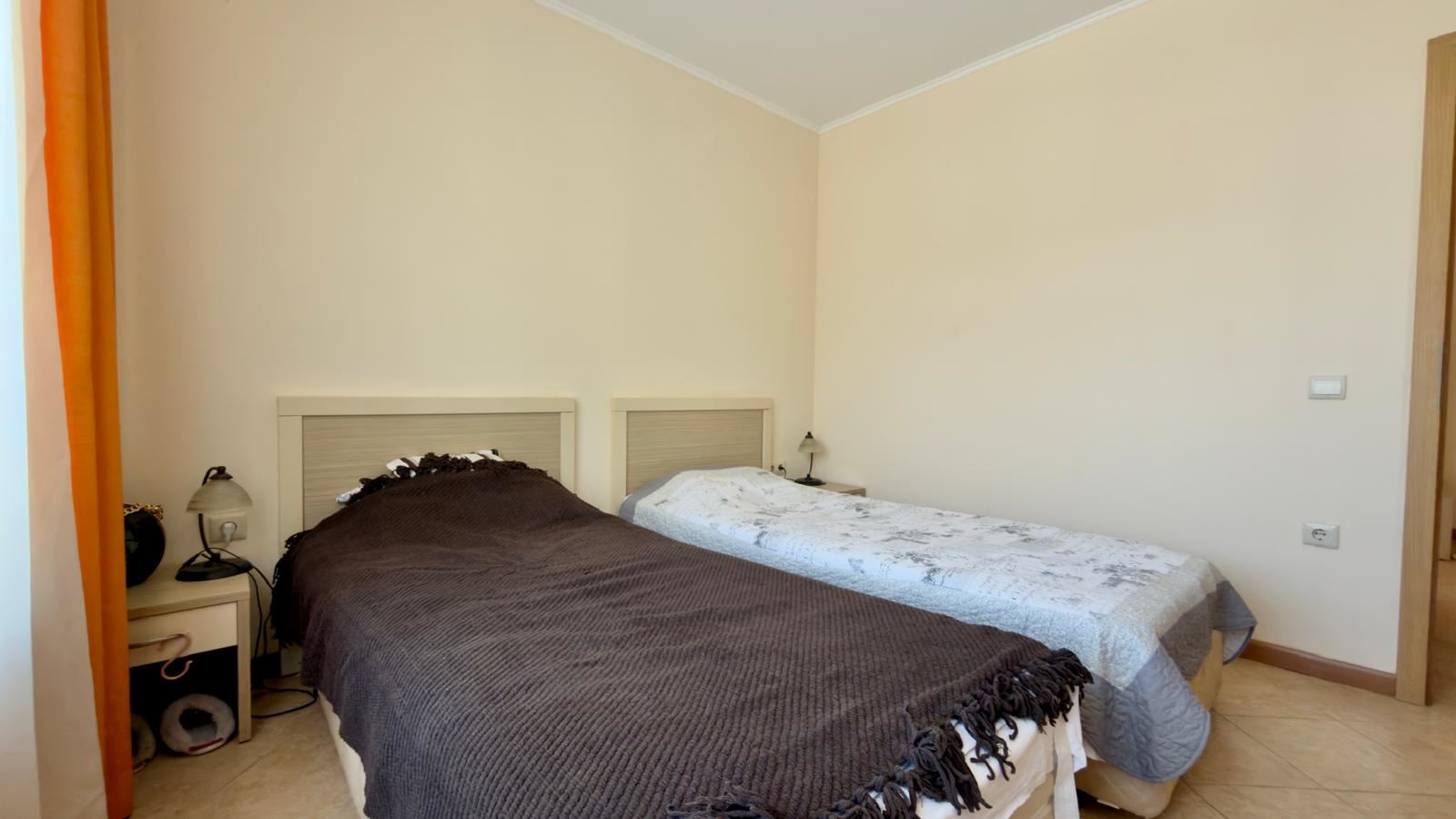Geräumige Drei-Zimmer-Wohnung in einer luxuriösen Anlage in Sonnenstrand