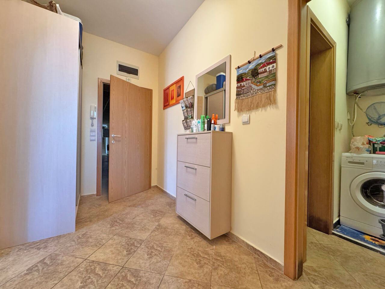 2-Zimmer-Wohnung in erster Meereslinie in einem Premium-Komplex in Sveti Vlas