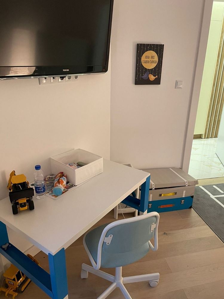 Geräumige Fünfzimmerwohnung mit Meerpanorama in Pomorie – Komfort, Stil und Funktionalität für eine große Familie