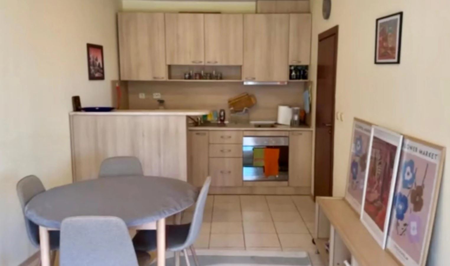 Geräumiges Apartment mit zwei Schlafzimmern in erster Meereslinie in Ravda – ein großzügiges Zuhause am Meer mit einzigartigem Ausblick