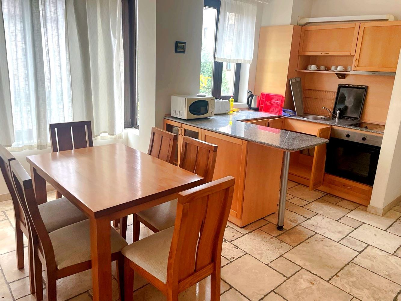 Geräumige möblierte 3-Zimmer-Wohnung mit Meerblick nahe Balchik – Komfort inmitten der Natur und der Golf Riviera