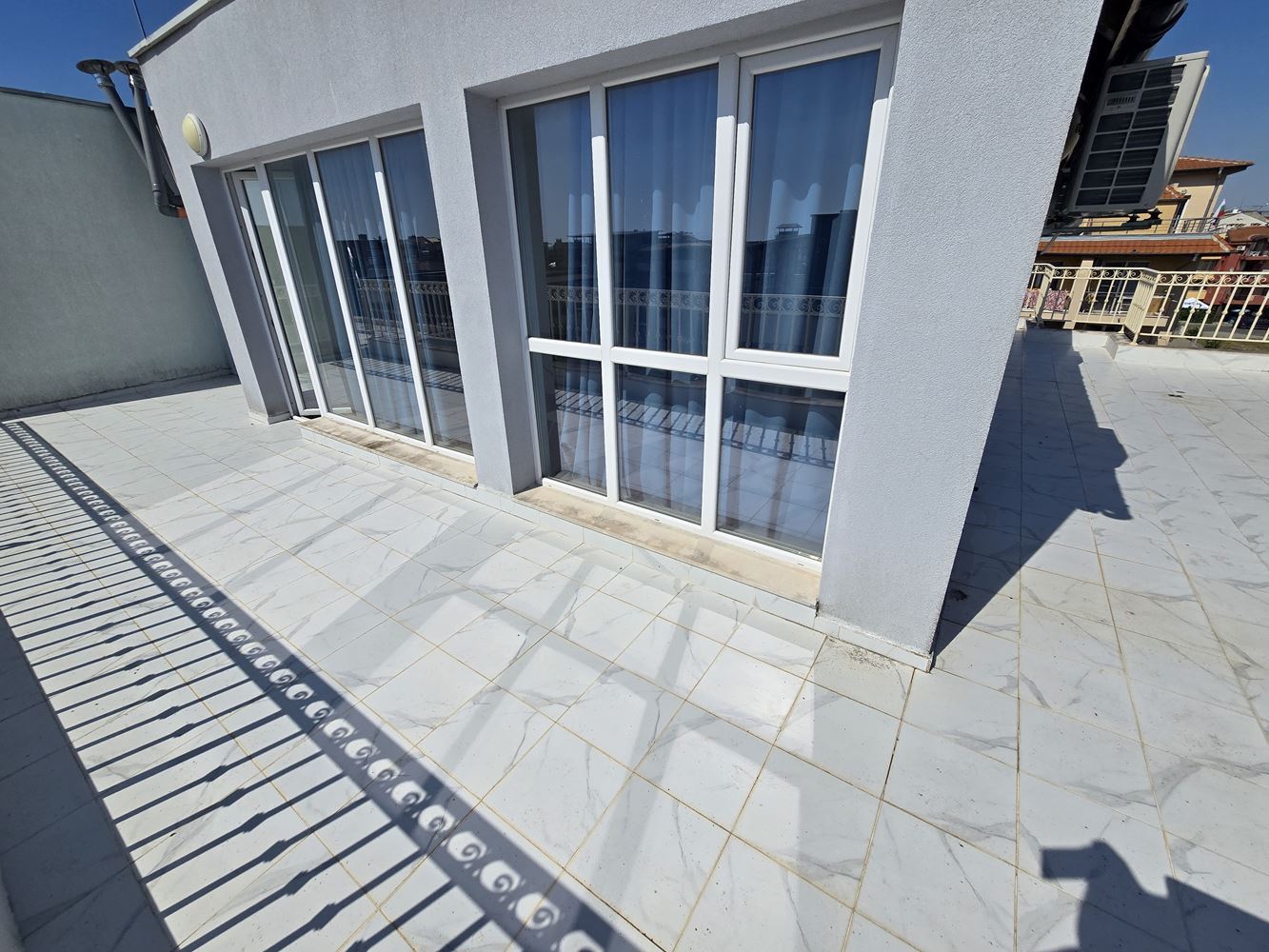 Studio mit riesiger Panoramaterrasse und herrlicher Aussicht in Nessebar, Viertel Cherno More 2 – ohne Servicegebühr