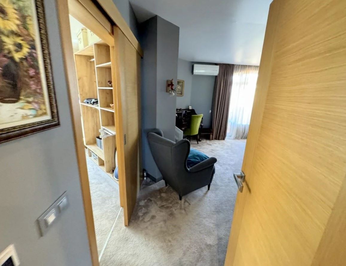 Wohnung mit zwei Schlafzimmern in einer престижен geschlossenen Anlage in Sweti Wlas – erste Linie von Komfort und Natur