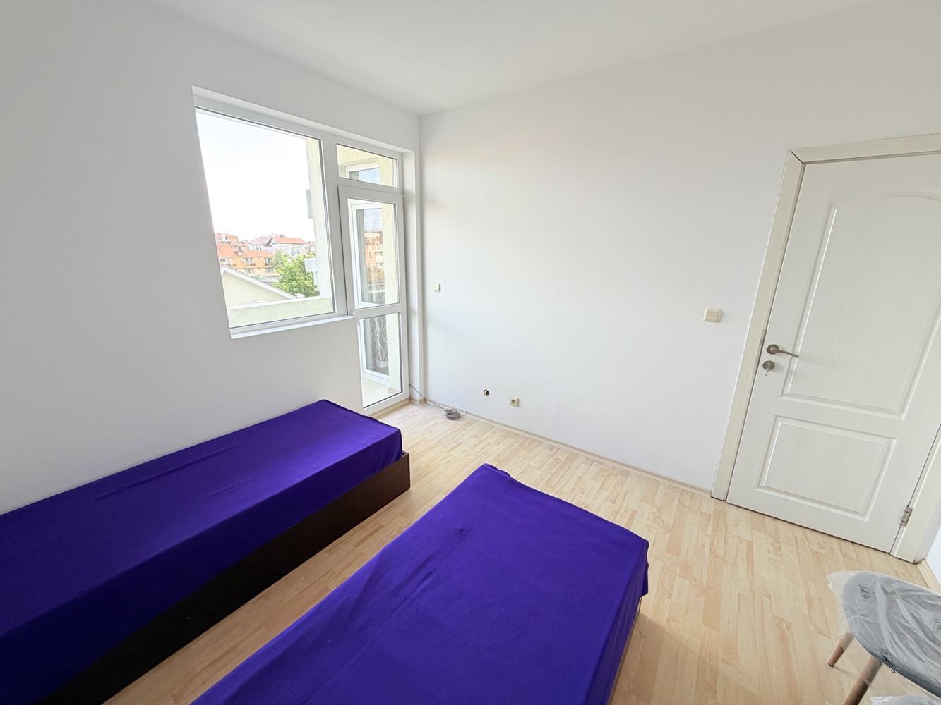 Drei-Zimmer-Wohnung in Ravda mit Meerblick und ohne Instandhaltungsgebühr! 