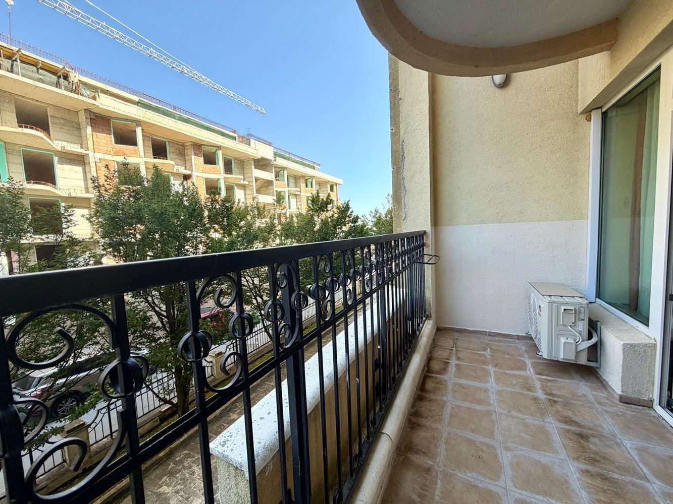 Erste Meereslinie in Pomorie – möbliertes Studio in einer luxuriösen Anlage mit Pools, Spa und Attraktionen