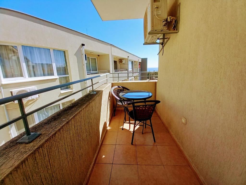 Geräumige 3-Zimmer-Wohnung mit traumhaftem Panoramablick auf das Meer in Sveti Vlas – Komfort, Ruhe und hervorragende Lage