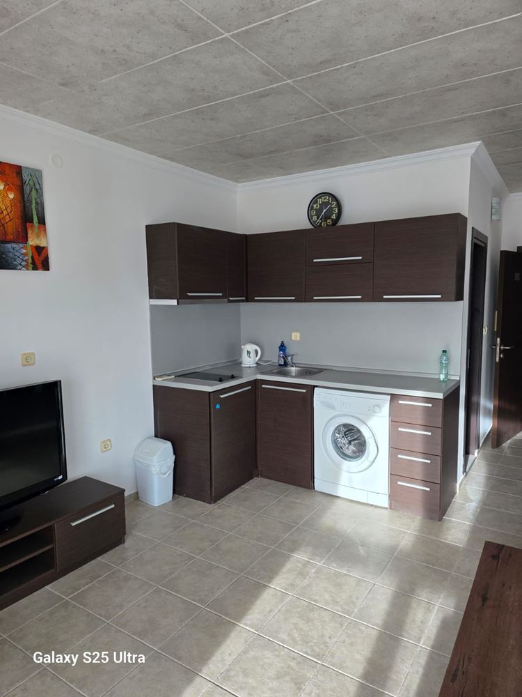 Ein-Zimmer-Wohnung mit Meerblick und Blick auf Alt-Nessebar in Sveti Vlas