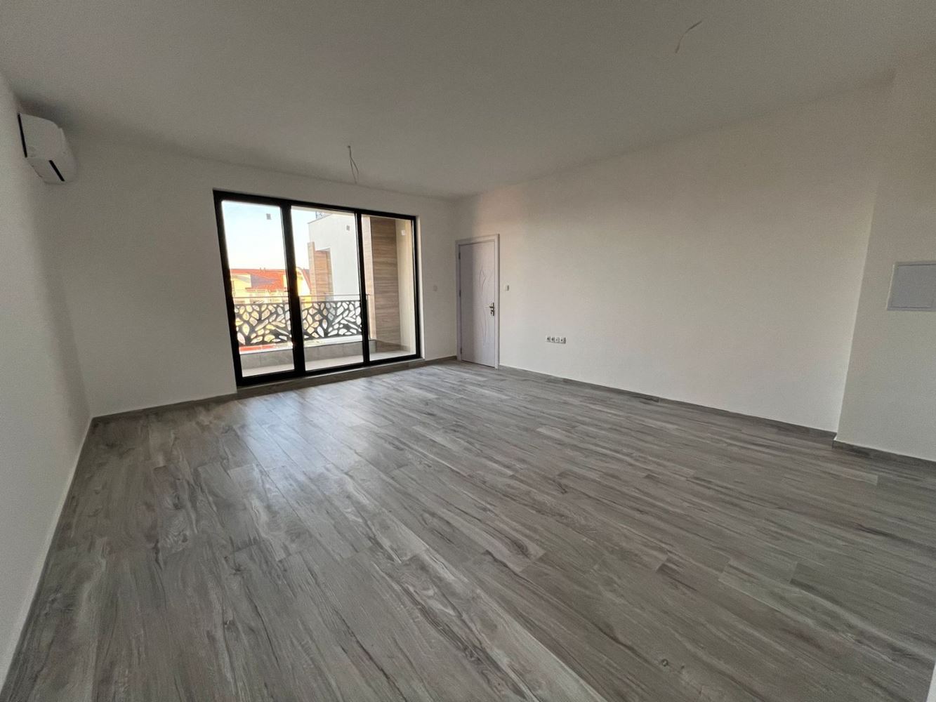 Neue 2-Zimmer-Wohnung in Sozopol – Luxusimmobilie ohne Instandhaltungsgebühr; bereit zur Möblierung
