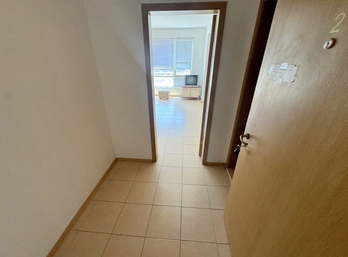 Apartment mit einem Schlafzimmer 300 Meter vom Strand in Sonnenstrand – ausgezeichnete Möglichkeit zur Renovierung und Investition