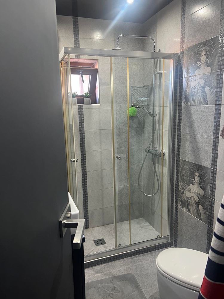 Luxuswohnung mit drei Terrassen und hochwertiger Ausstattung – außergewöhnliche 3-Zimmer-Wohnung im Wohnkomplex „Tscherno More“, Nessebar