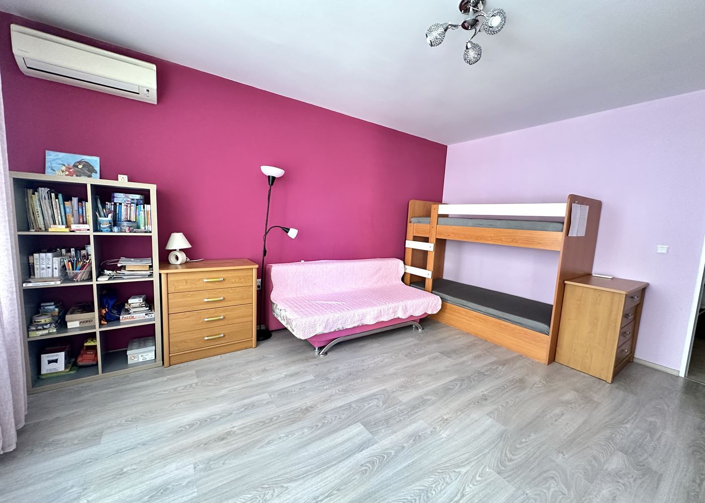 Ein-Zimmer-Apartment 100 m vom Strand in Pomorie – Komfort, Bequemlichkeit und Meerblick
