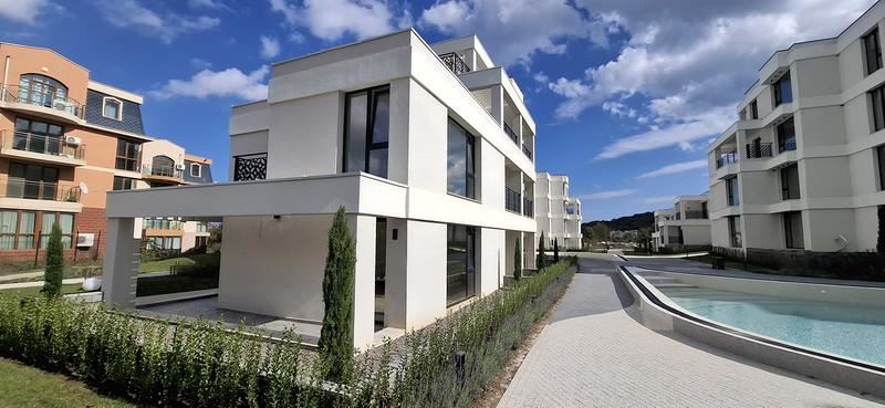 Neue Wohnung mit einem Schlafzimmer am Strand Kavatzi – luxuriöse Anlage mit Privatstrand und hervorragenden Annehmlichkeiten