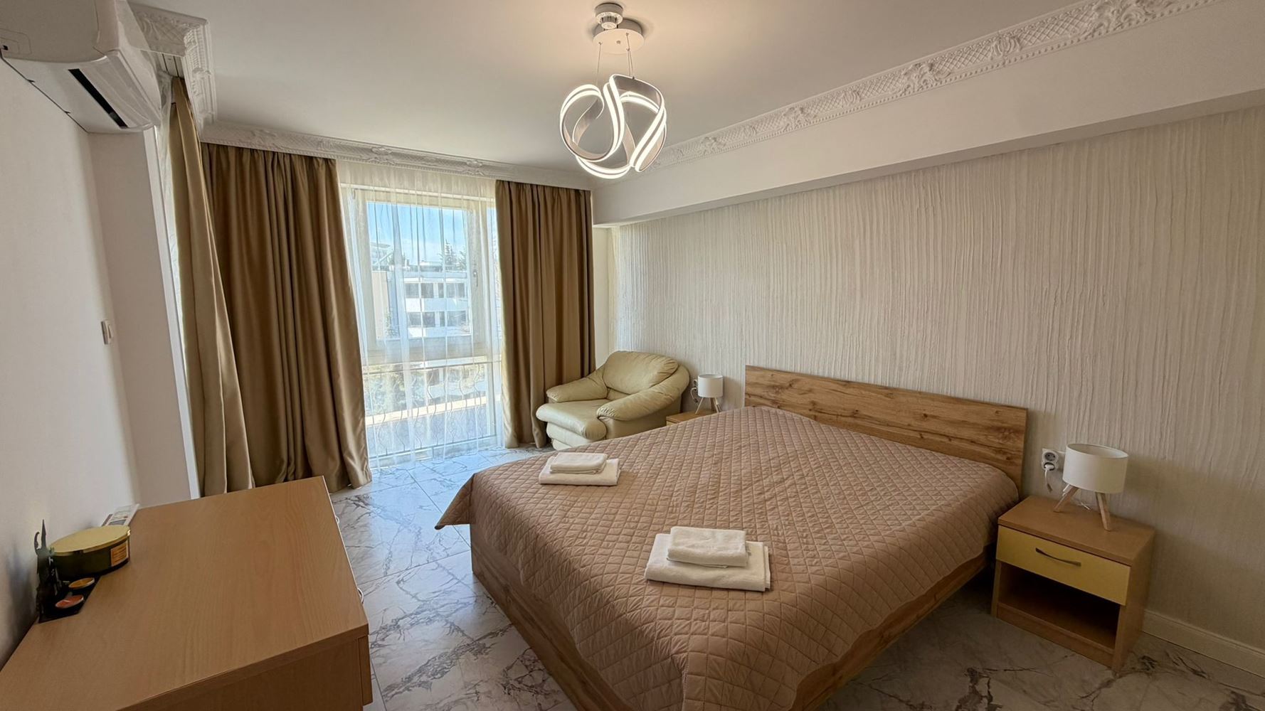 Geräumige Zwei-Zimmer-Wohnung 300 m vom Meer in Sunny Beach – Komfort, Sicherheit und hervorragende Investition