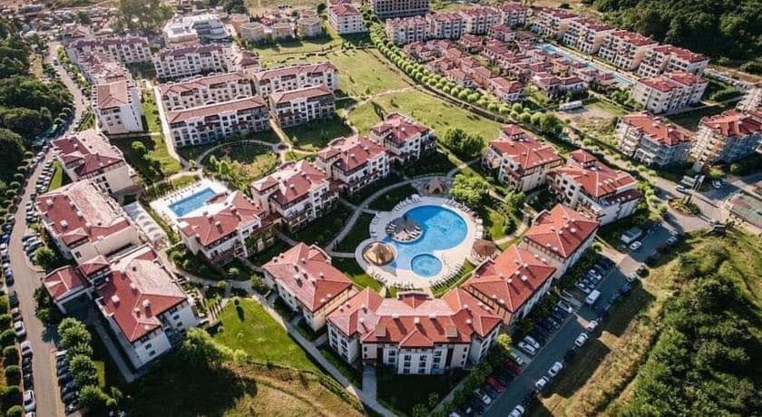 2-Zimmer-Wohnung mit teilweisem Meerblick in einem luxuriösen Komplex mit eigener Infrastruktur in Sozopol