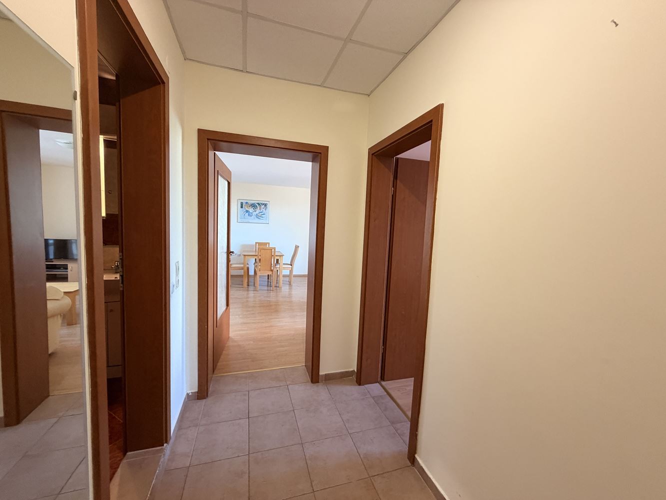 Absolute erste Meereslinie in Sveti Vlas! Geräumige Zweizimmerwohnung mit wunderschönem Meerblick