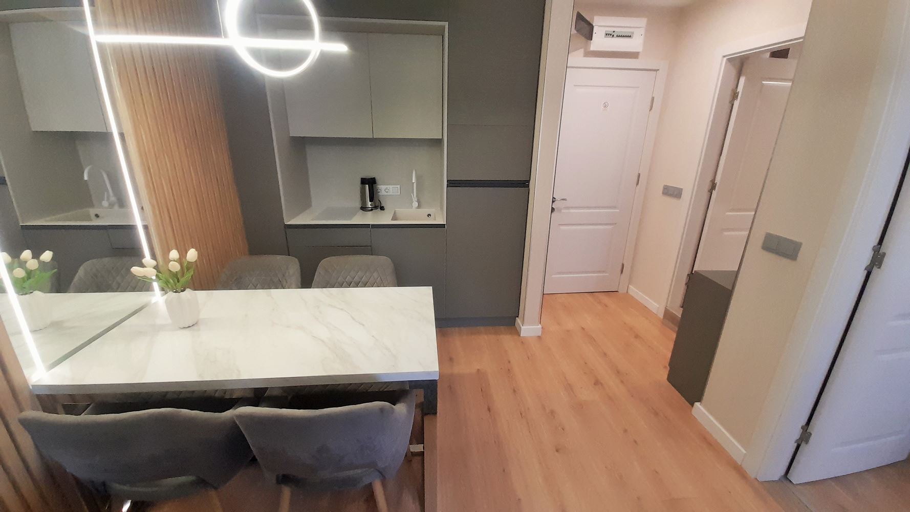 2-Zimmer-Wohnung mit Poolblick in einer Anlage mit beeindruckender Infrastruktur in Sonnenstrand