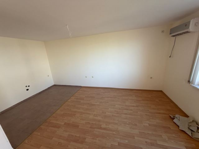 Geräumige Einzimmerwohnung in einer grünen Oase in Sonnenstrand – ideal für Urlaub und Investition