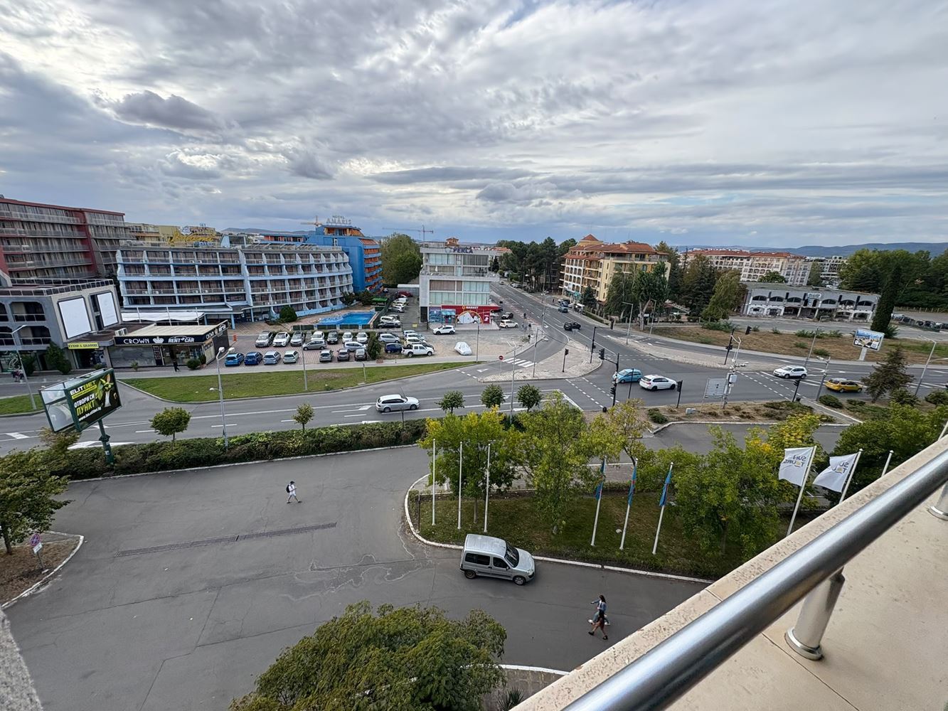 3-Zimmer-Wohnung in Sunny Beach – großzügiges Wohnen, Komfort und Unterhaltung in einer Ferienanlage