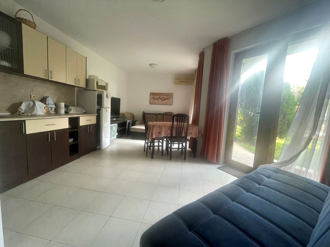 Zwei-Zimmer-Wohnung (Wohnung mit einem Schlafzimmer) mit direktem Zugang zum Pool in einer Anlage in Sveti Vlas