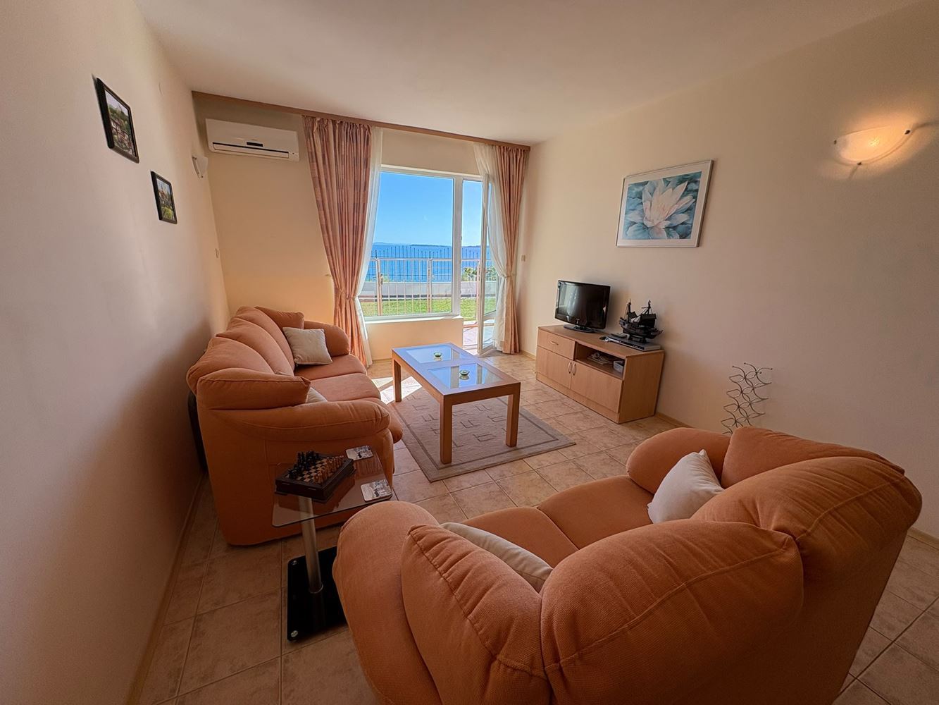 Erste Meereslinie in Sveti Vlas – geräumige Wohnung mit einem Schlafzimmer und Meerblick