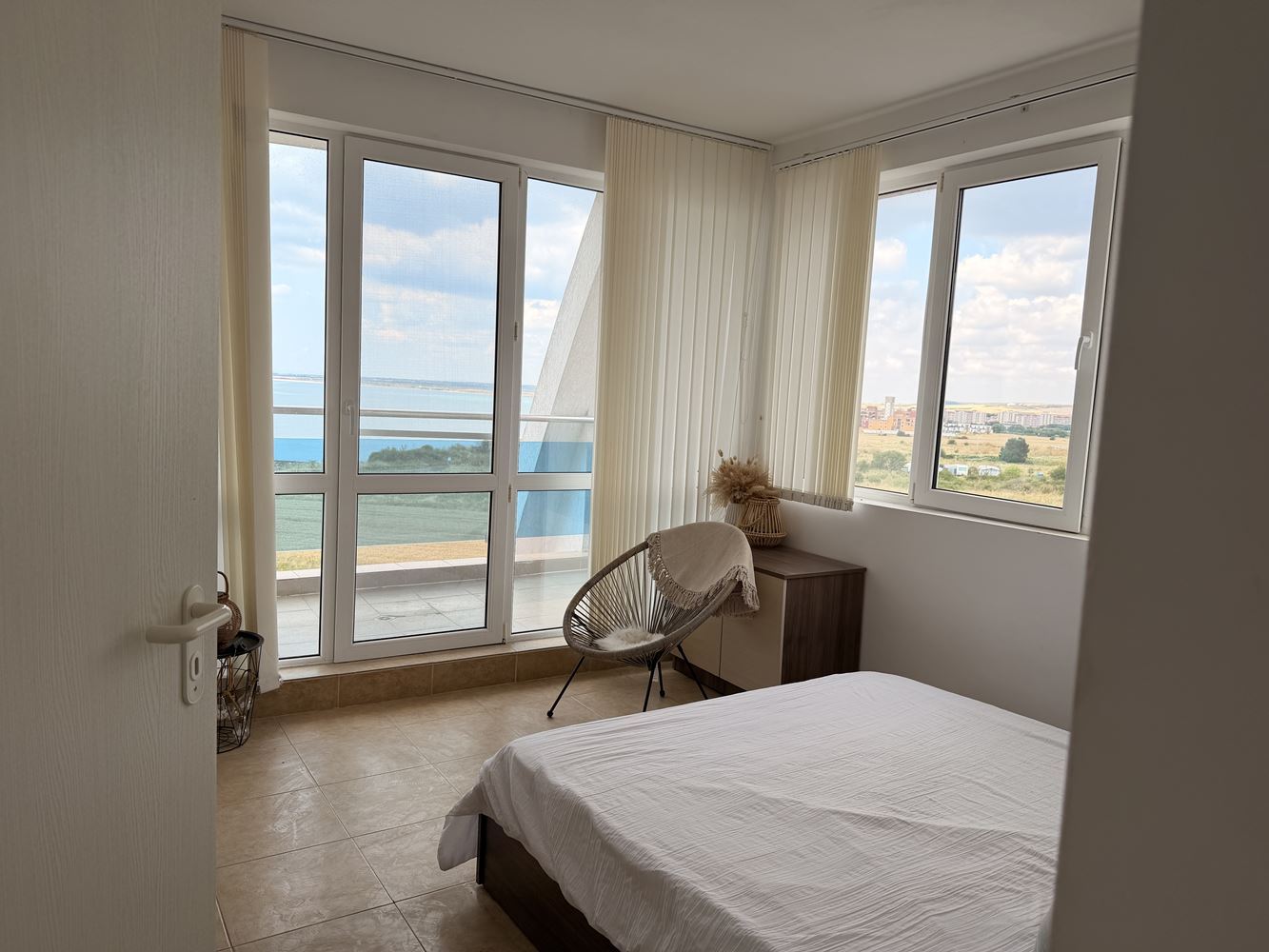 Erste Meereslinie mit herrlichem Meerblick – großzügige 2-Zimmer-Wohnung mit zwei Terrassen