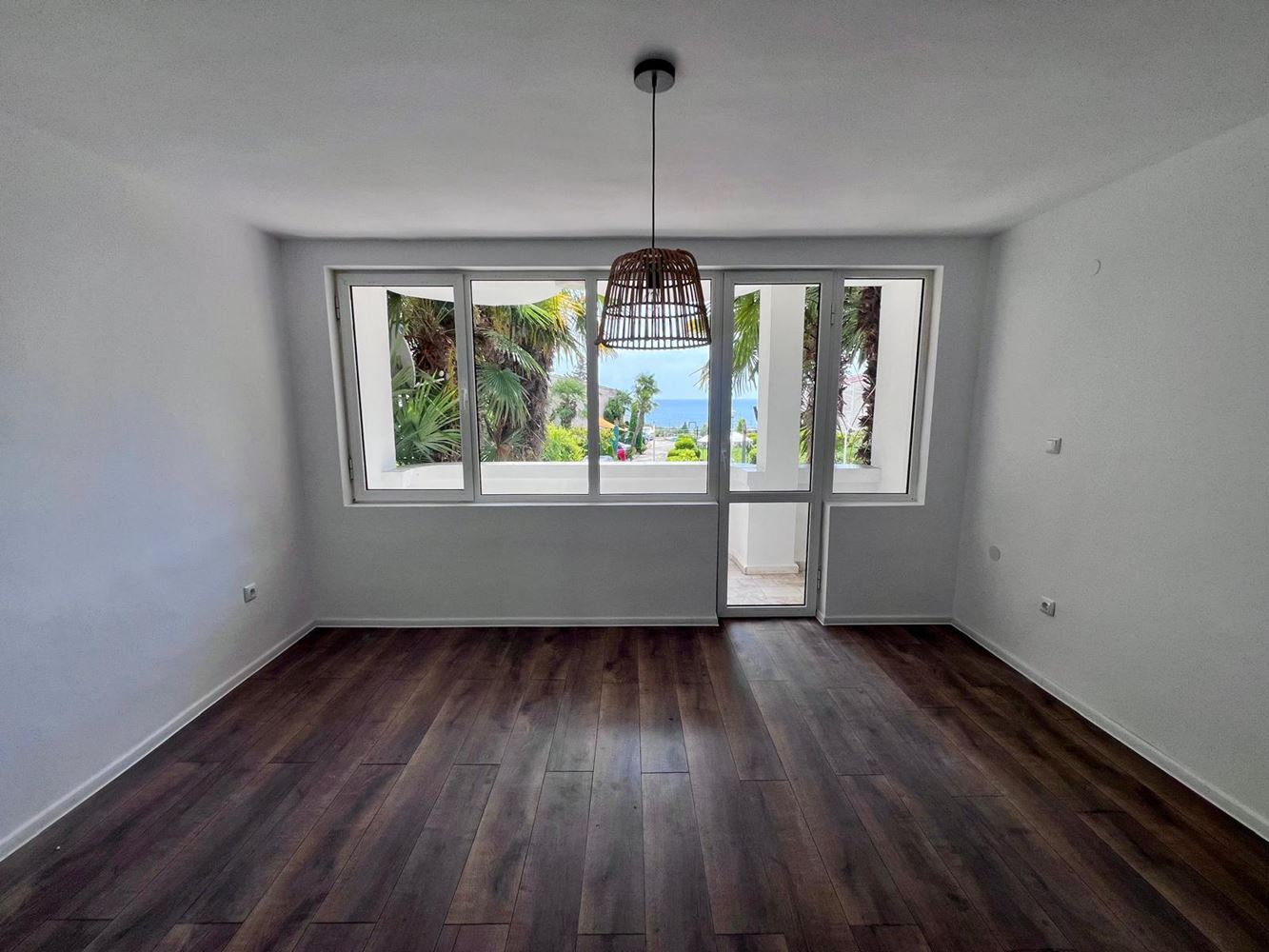 Direkt am Meer in Ravda – Maisonette mit zwei Schlafzimmern, Meerblick und eigenem Stellplatz