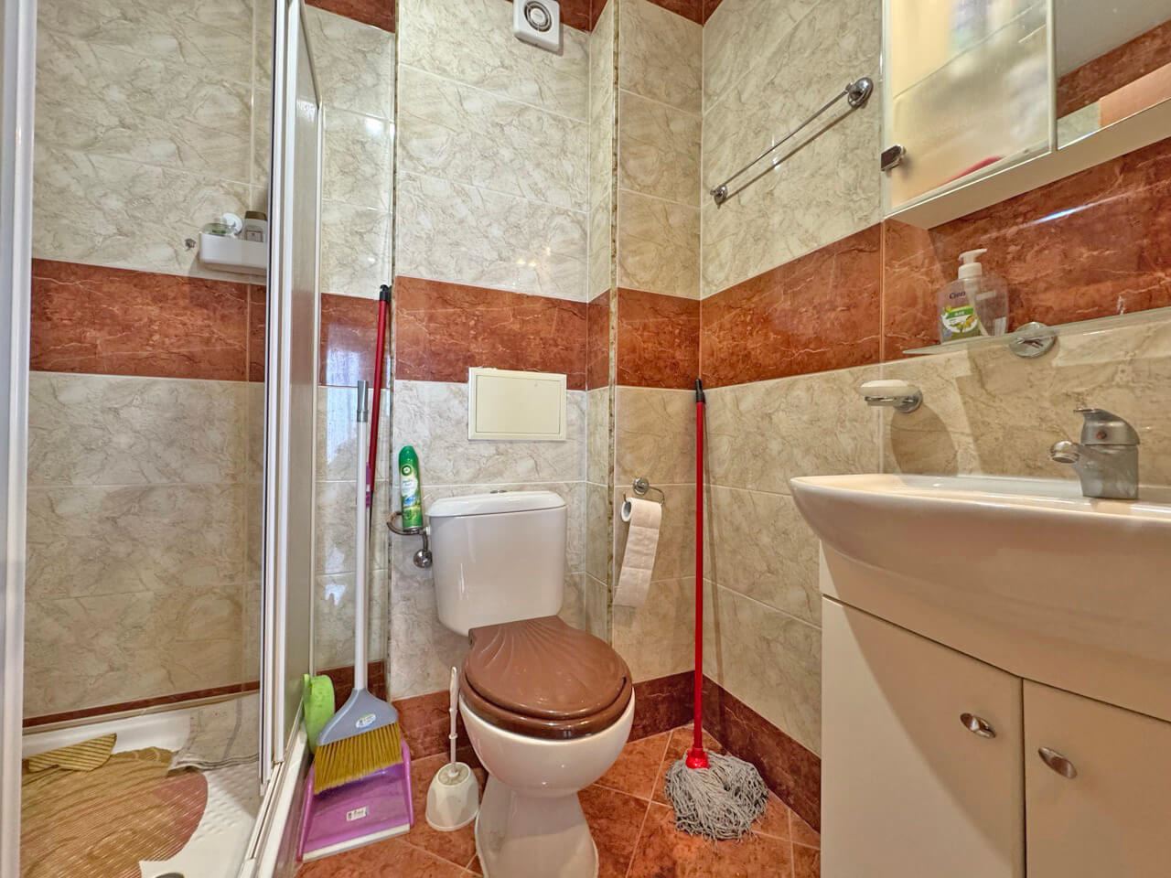 Geräumige Ein-Zimmer-Wohnung mit Poolblick in Sonnenstrand