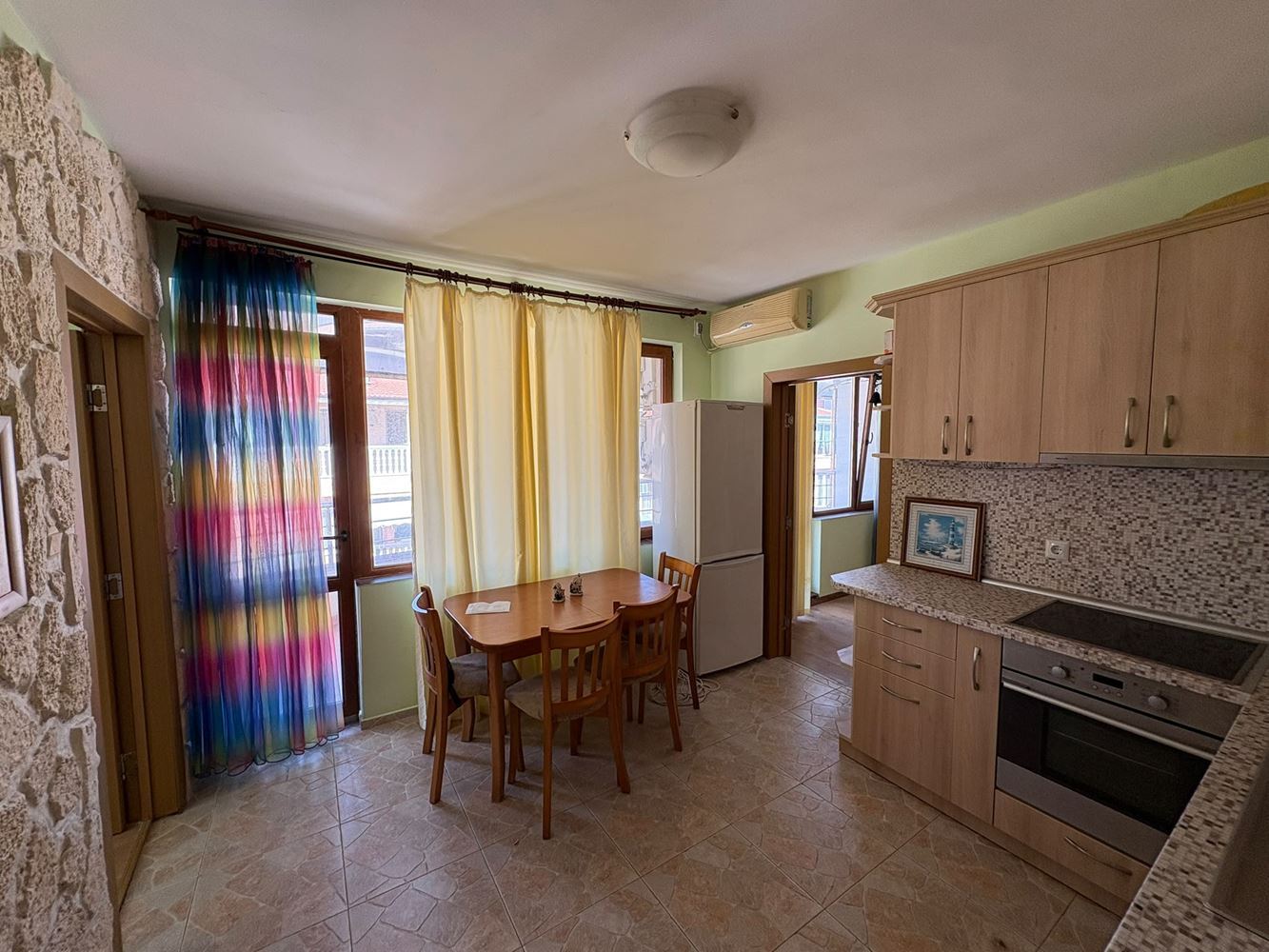 Wohnung mit zwei Schlafzimmern in Pomorie – das Meer ist bequem zu Fuß erreichbar