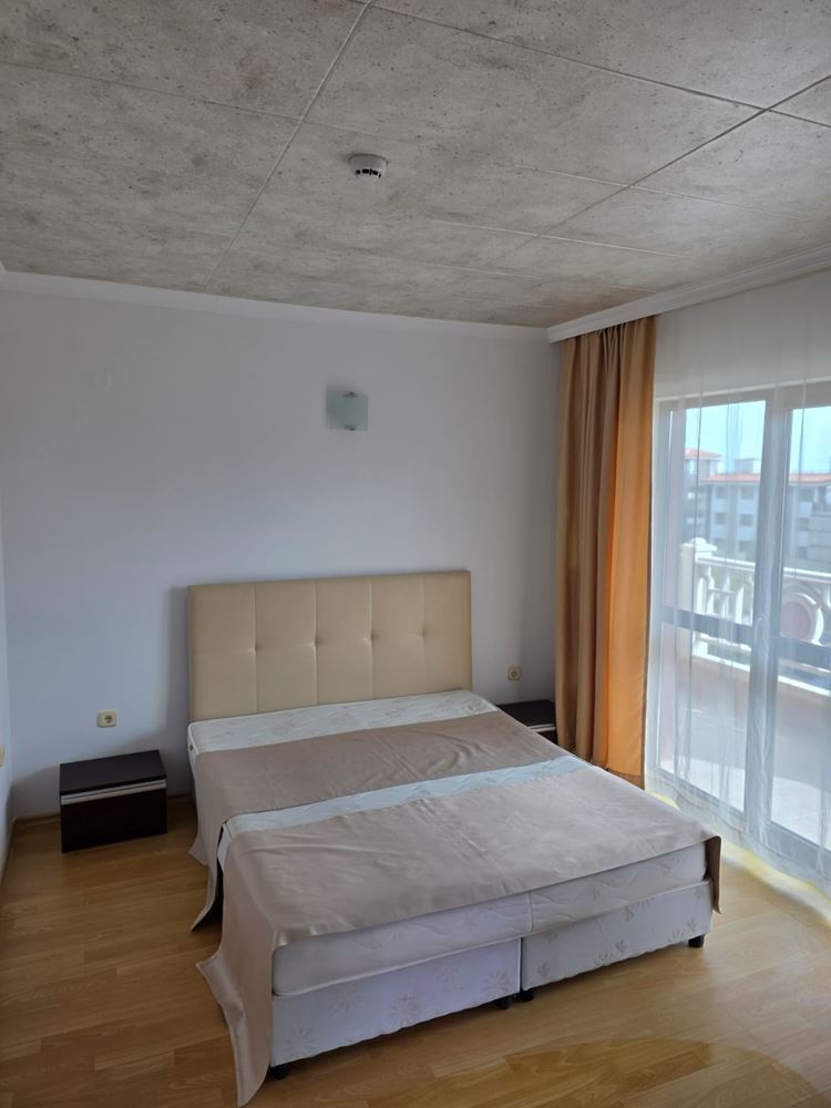 Ein-Zimmer-Wohnung mit Meerblick und Blick auf Alt-Nessebar in Sveti Vlas