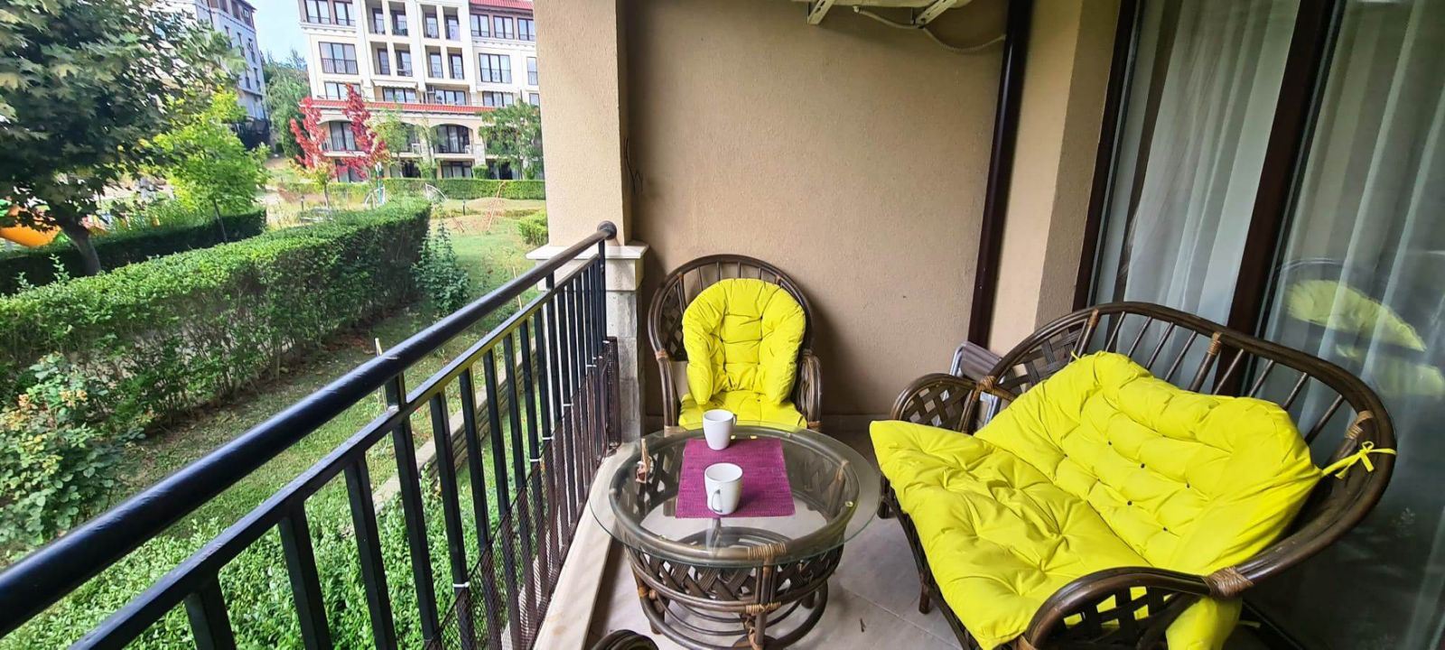 Luxuriöse Drei-Zimmer-Wohnung (Apartment mit zwei Schlafzimmern) in einem Elite-Komplex in Sosopol