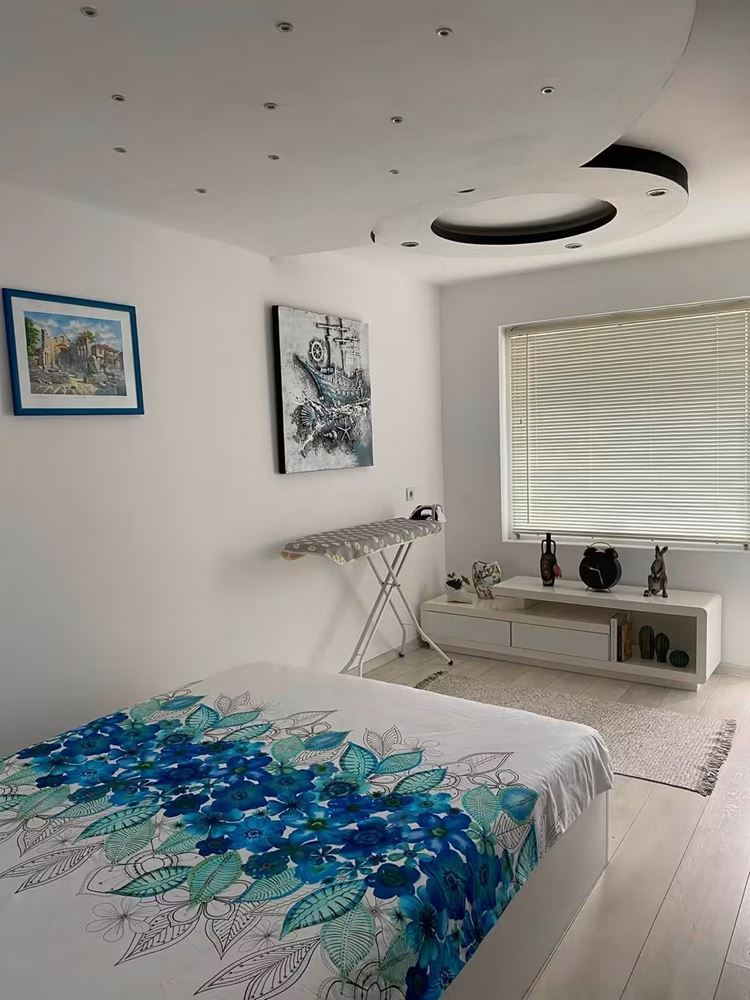 Geräumiges und stilvoll eingerichtetes Studio im Herzen von Neu-Nessebar – ohne Instandhaltungsgebühr und in der Nähe des Südstrandes