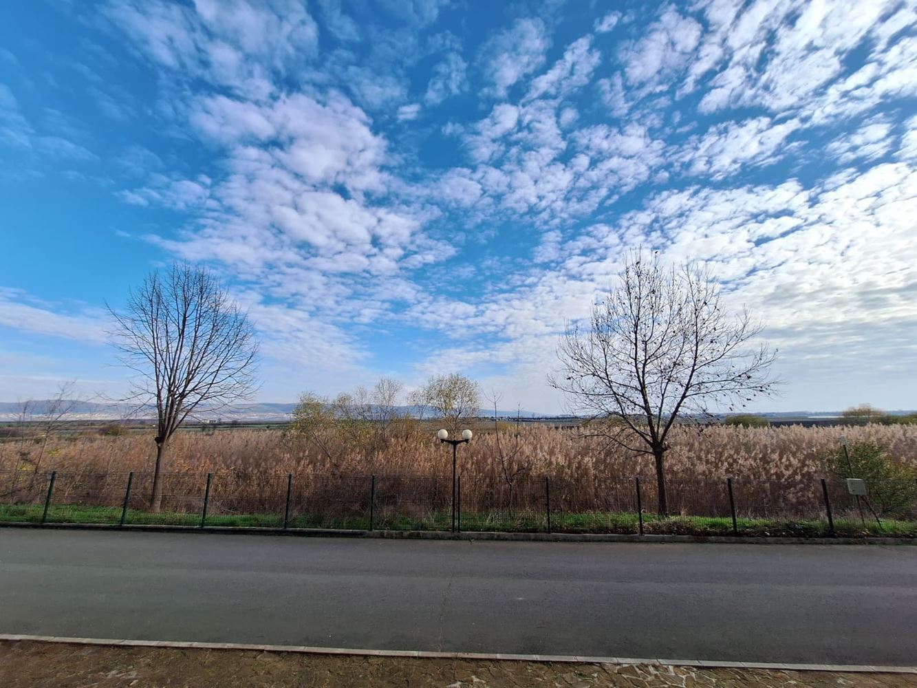 Geräumige Ein-Zimmer-Wohnung in einem luxuriösen Komplex mit Pools und Sporteinrichtungen