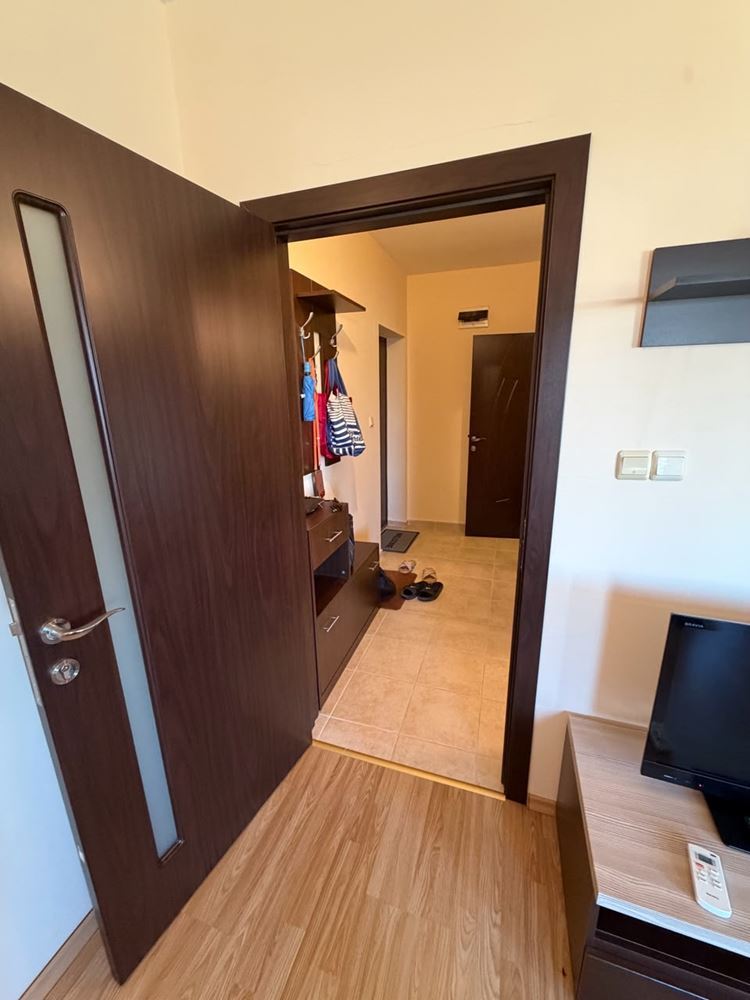 Gemütliche Wohnung mit einem Schlafzimmer in Ravda in einer Wohnanlage – bezugsfertig