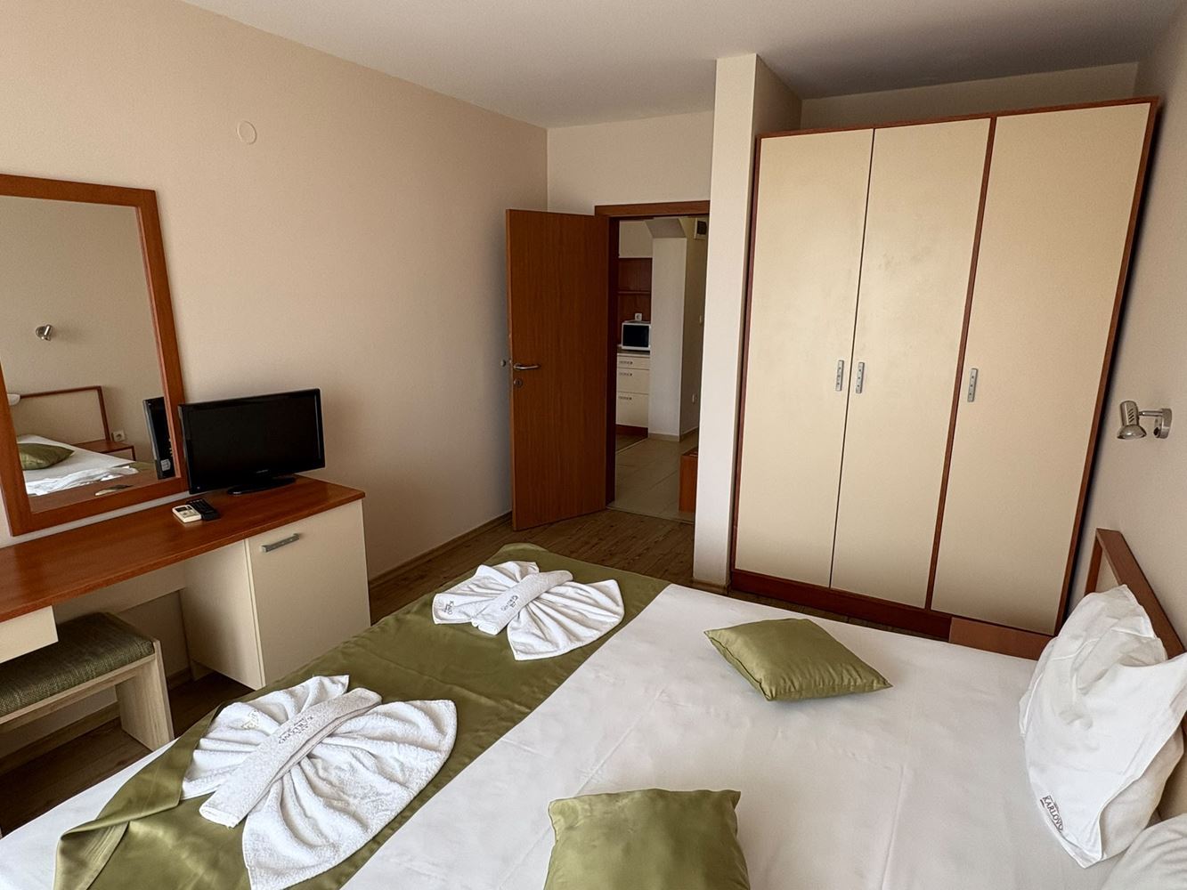 Wohnung mit einem Schlafzimmer 300 m vom Meer in Sonnenstrand – ausgezeichnete Investition am Meer