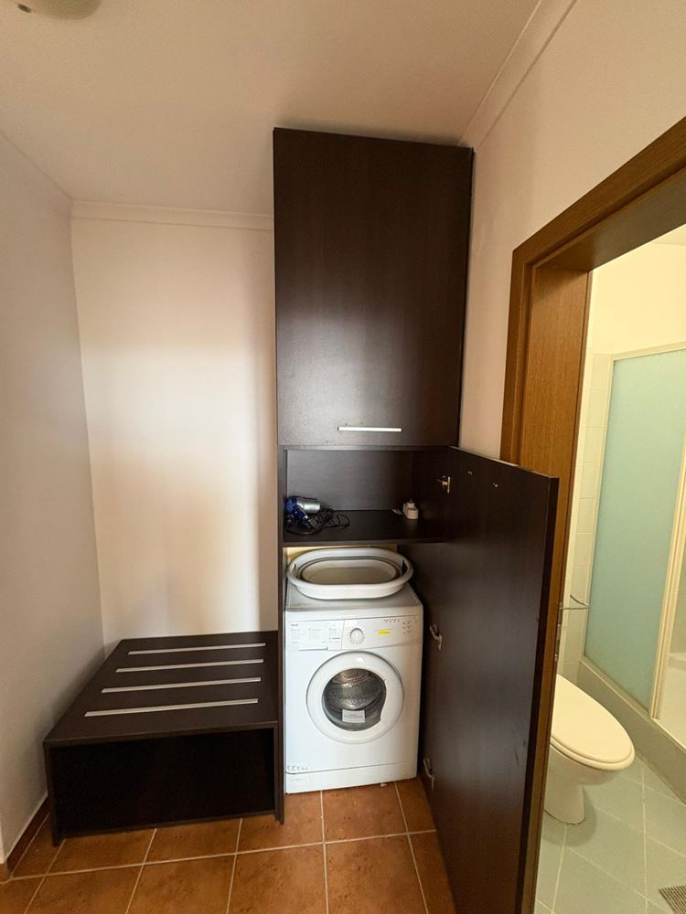 Pomorie – Geräumige Wohnung mit 2 Schlafzimmern in erster Linie mit Meerblick und niedriger Wartungsgebühr