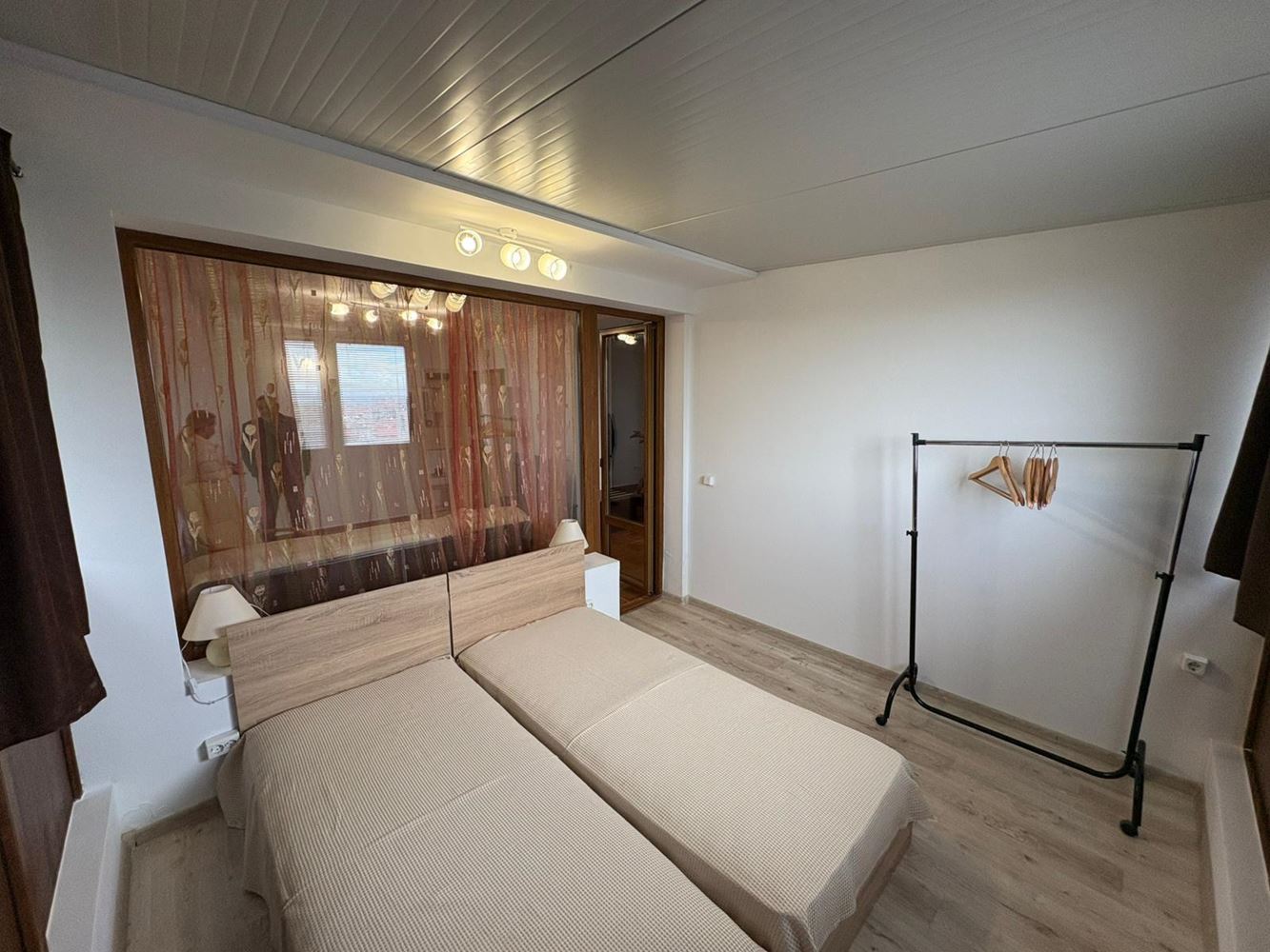 Pomorie – Geräumige Wohnung mit 2 Schlafzimmern in erster Linie mit Meerblick und niedriger Wartungsgebühr