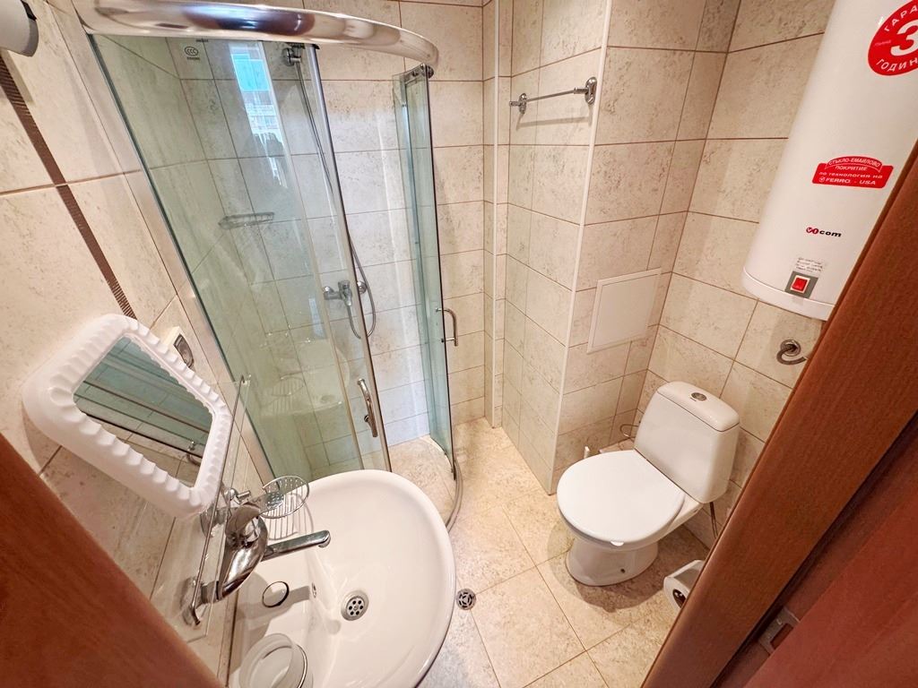 2-Zimmer-Wohnung mit Poolblick in einer prestigeträchtigen Anlage in Sonnenstrand