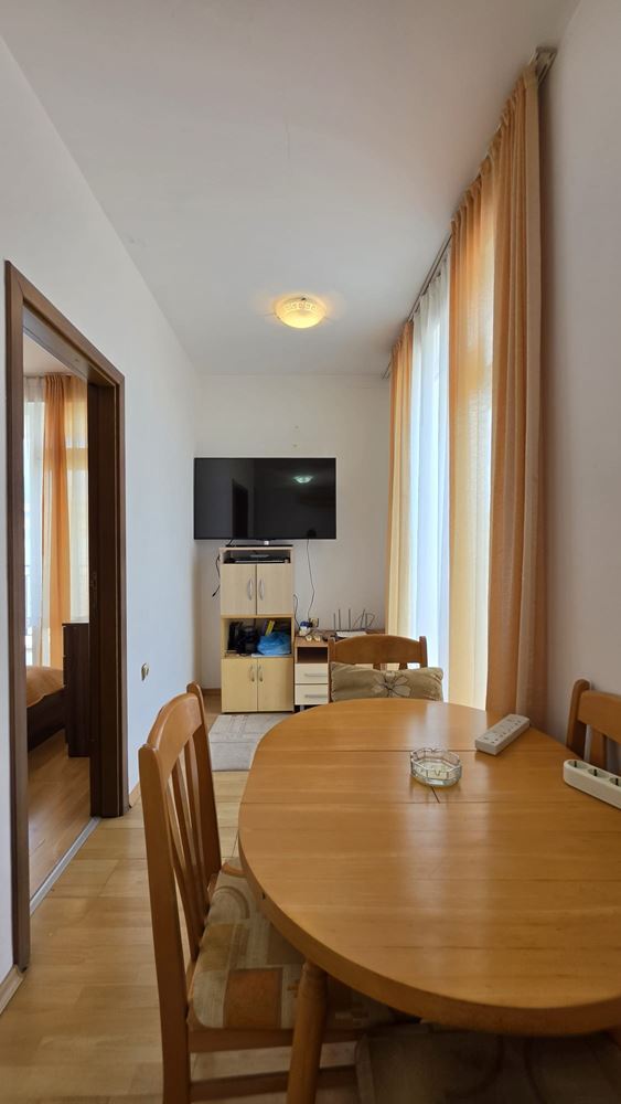 Zweizimmerwohnung in Sonnenstrand mit ausgezeichneter Infrastruktur und professioneller Verwaltung