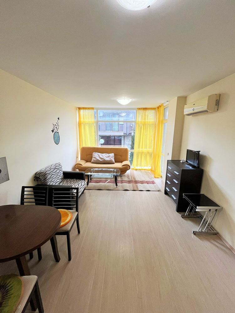 Sonnige und geräumige 2-Zimmer-Wohnung in Sonnenstrand – voll möbliert mit hervorragender Infrastruktur im Komplex